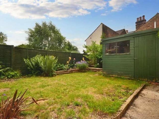 House for sale in Hall Park, Pouchen End