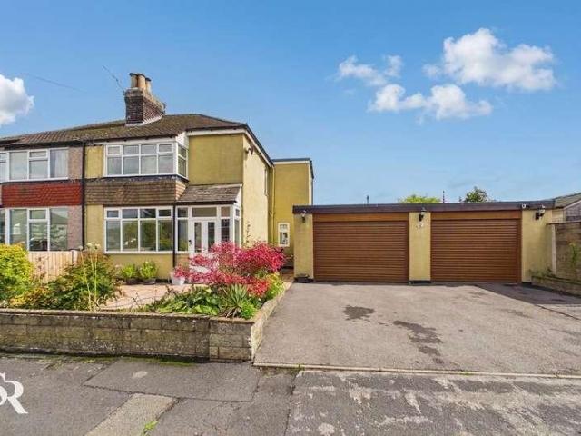 House for sale in Wash, Charlesworth