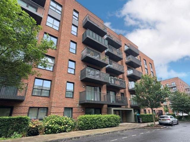 House for sale in London Borough of Ealing, Greater London
