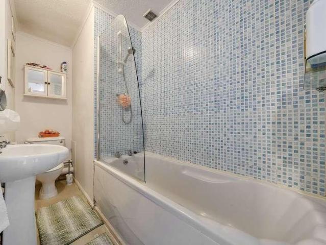 House for sale in Northway, Pamington