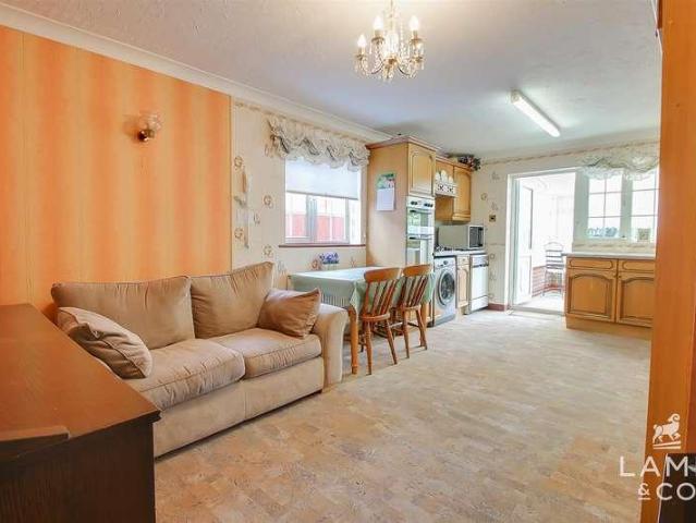 House for sale in Dale Hill, Essex