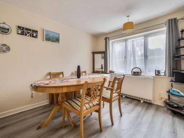 House for sale in Caldecott, Dromore