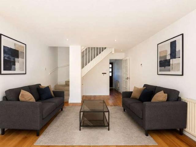 House for sale in Southfields, Greater London