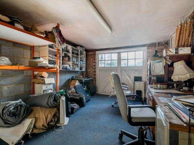 House for sale in Cranbourne, Winkfield