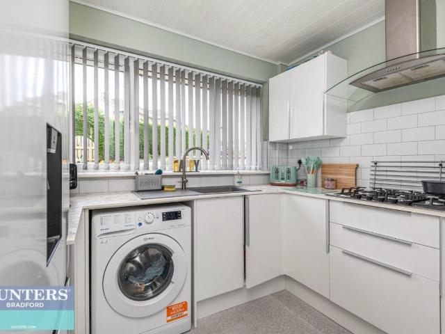 House for sale in Broad Folds, Clayton