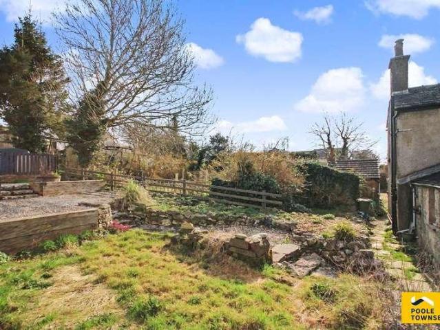 House for sale in Holme