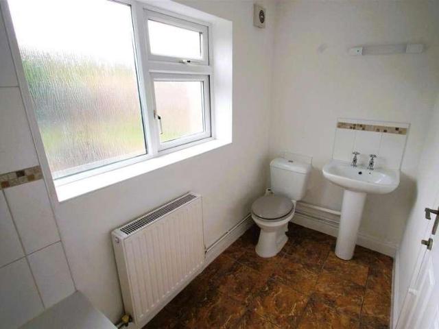 House for sale in Halesowen, West Midlands