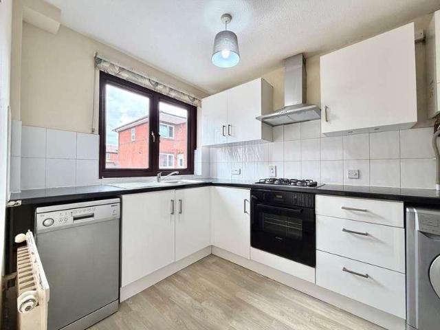 House for sale in Fenny Stratford, Milton Keynes