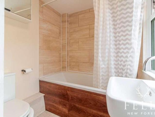 House for sale in Ringwood, Ashurst Bridge