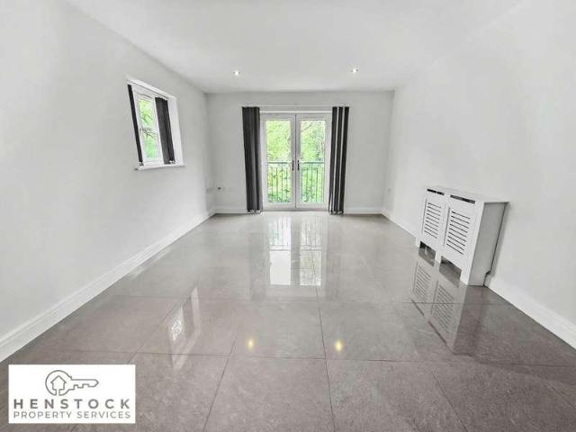 Flat for sale in Burnedge, Greater Manchester