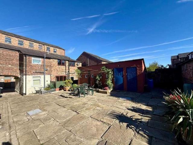 House for sale in Moss Rose, Macclesfield