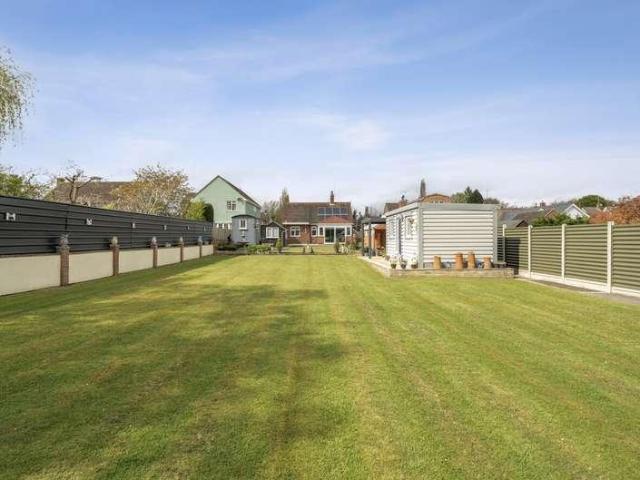 House for sale in Chipping Hill, Essex