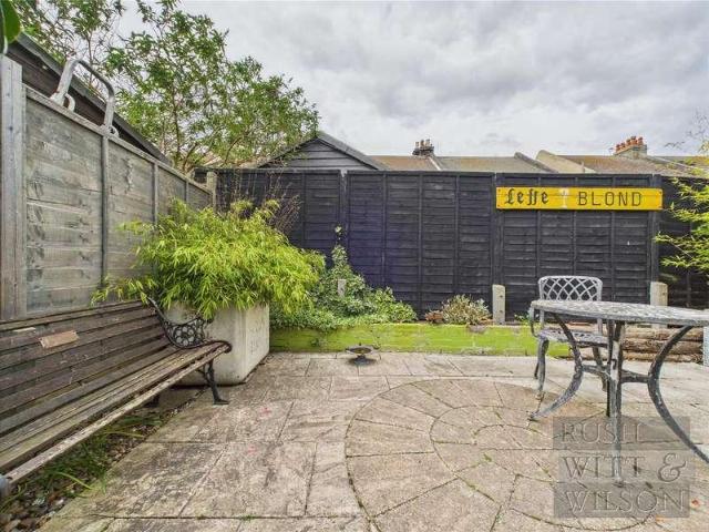 House for sale in Bulverhythe, Guestling Green