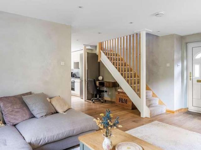 House for sale in Broadwater Down, Sandown Park