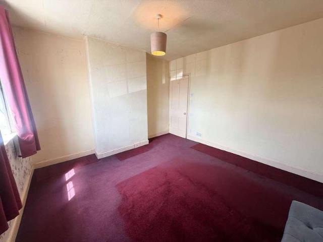 House for sale in Stourbridge, West Midlands
