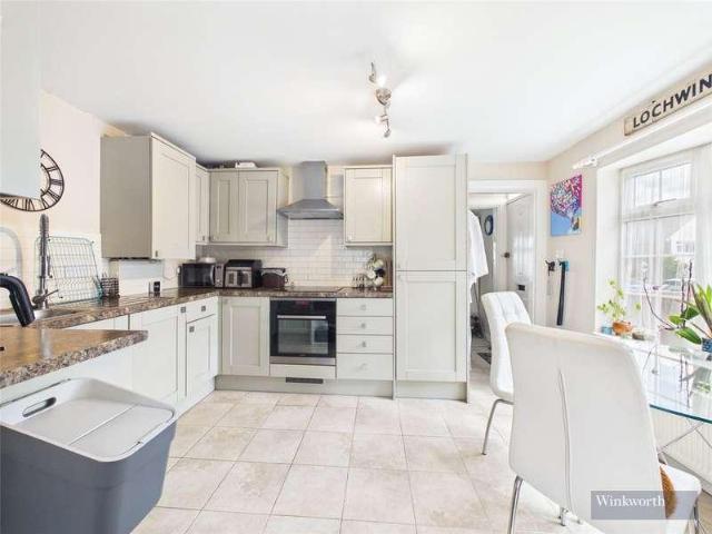 House for sale in Hook, Greater London