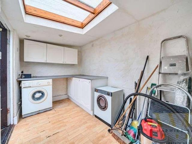 House for sale in Fishersgate, West Sussex