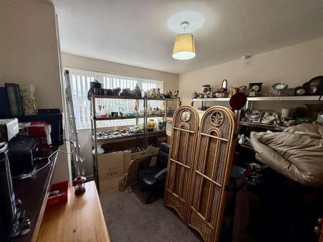 House for sale in Llanybydder, Wales