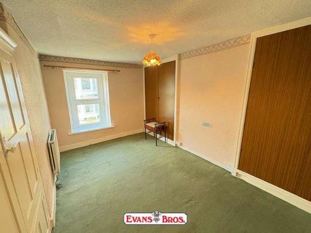 House for sale in Johnstown, Carmarthen