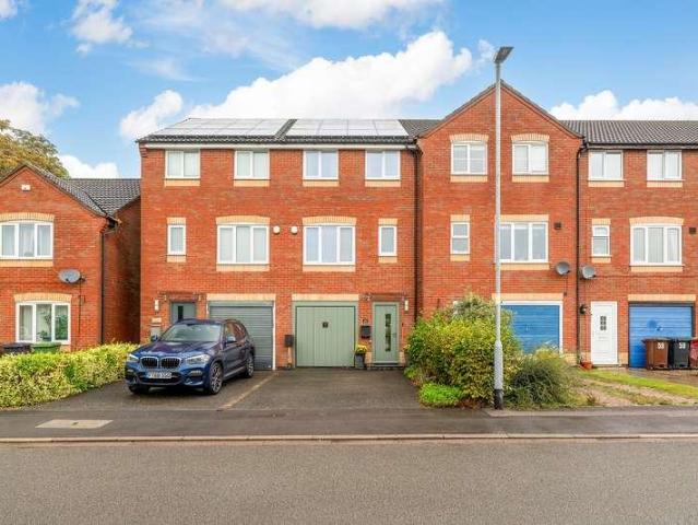 House for sale in Ermine West, Brayford