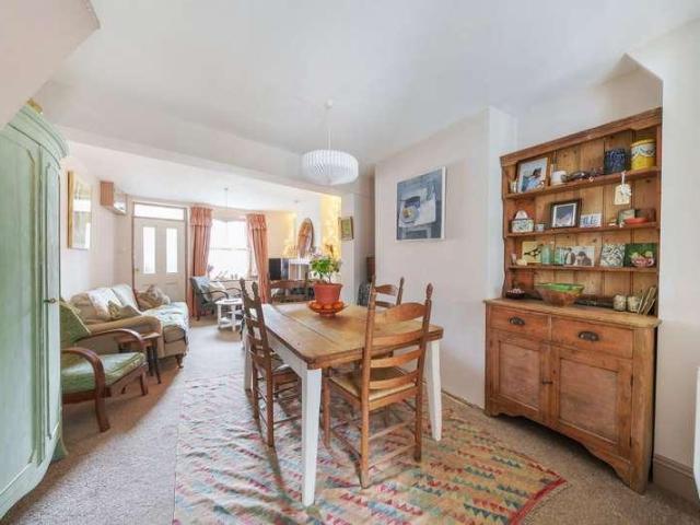 House for sale in Stratton, Cotswold