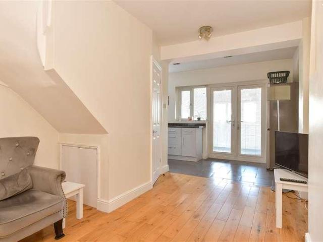 House for sale in Westcourt, Hamerton