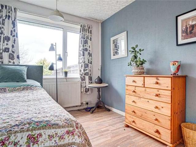 House for sale in Lakeside, Rodbourne
