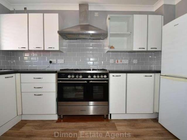 House for sale in Hardway, Middlecroft
