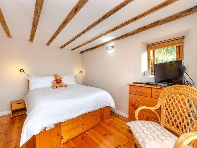 House for sale in Llanddeiniolen, Deiniolen