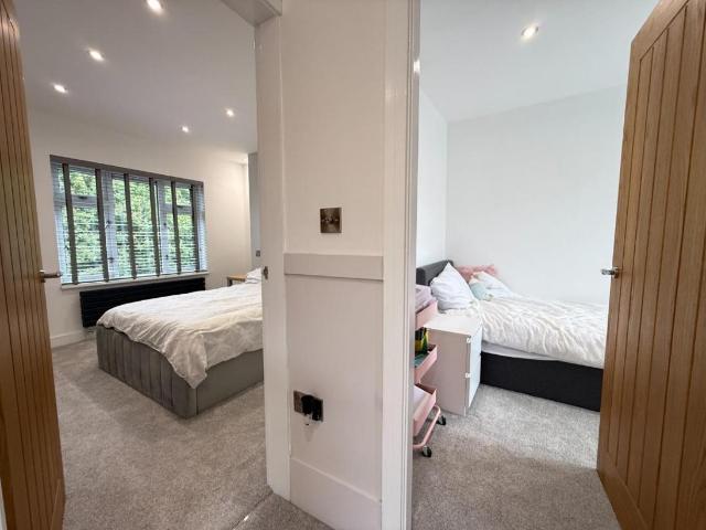 House for sale in Dewsbury, West Yorkshire