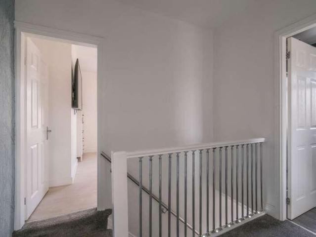 House for sale in Milnsbridge, West Yorkshire