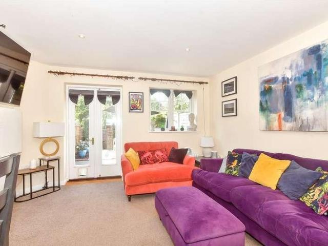 House for sale in Arundel, Clapham