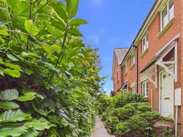 House for sale in Chelmondiston, Suffolk
