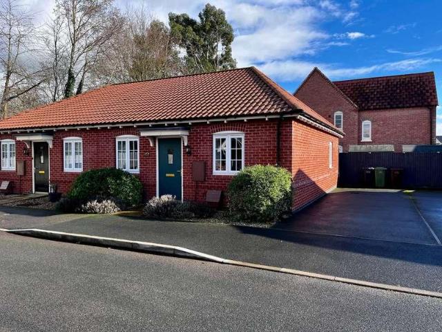 House for sale in Elmfield, Leicestershire