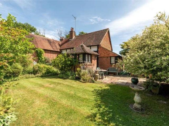 House for sale in Pachesham Park, Surrey