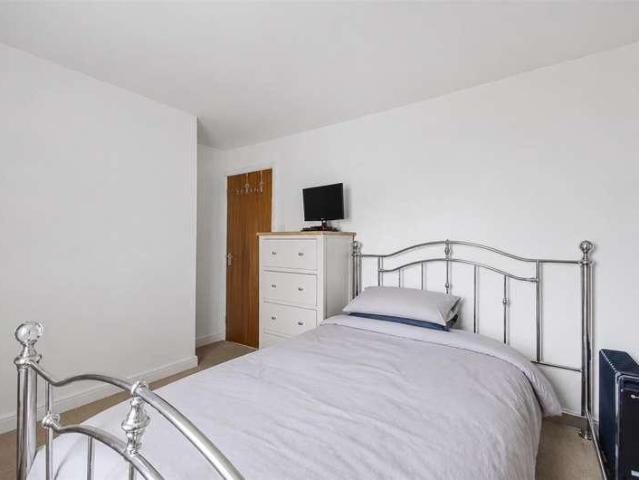 House for sale in Caldermill, East Midlands