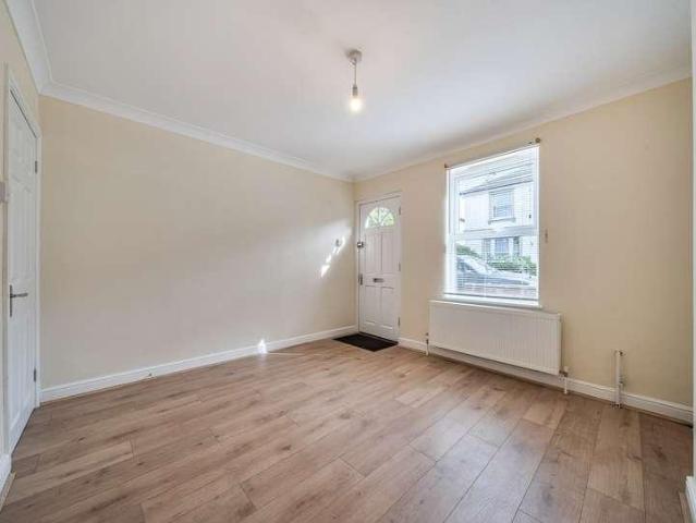 House for sale in Southborough, Sandown Park