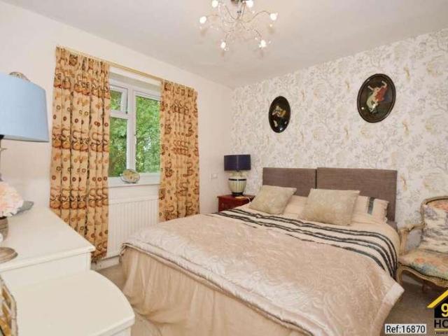 House for sale in Loundsley Green