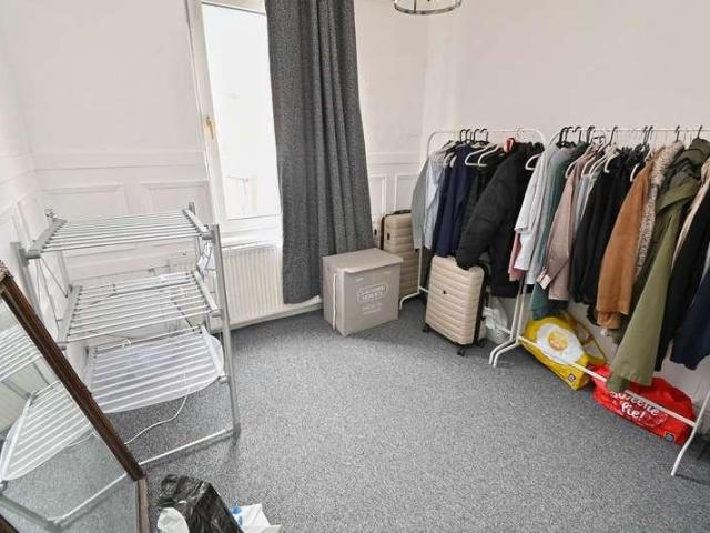 House for sale in Pogmoor, South Yorkshire