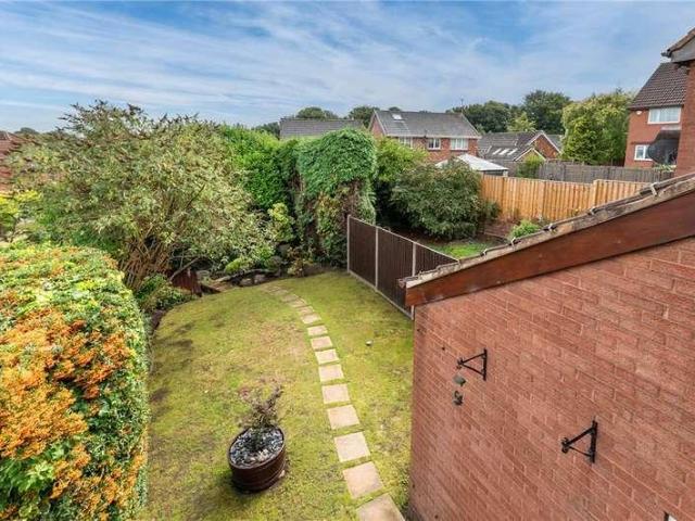 House for sale in Churwell, West Yorkshire