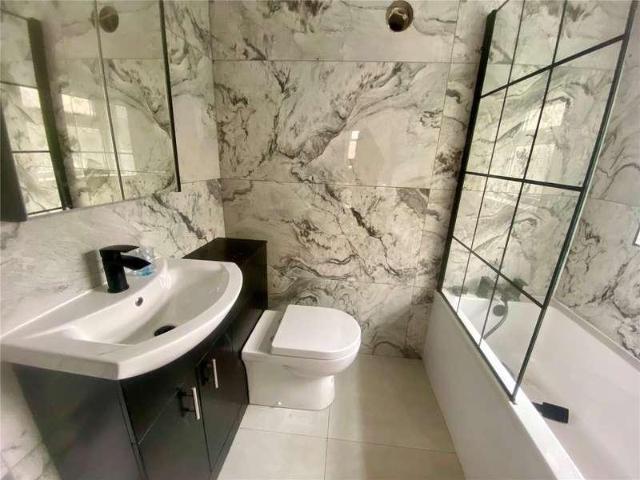 House for sale in Newbottle, Sunniside