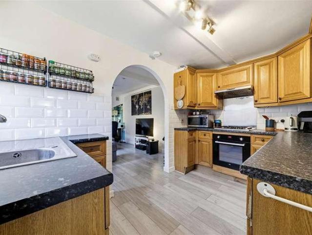 House for sale in London Borough of Merton, Collier's Wood