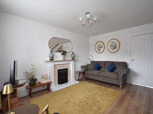 House for sale in Cog, Sully