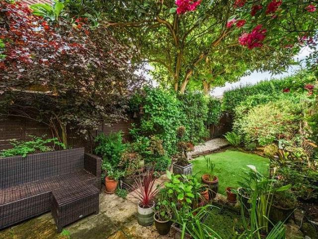 House for sale in Guildford Park, Westborough