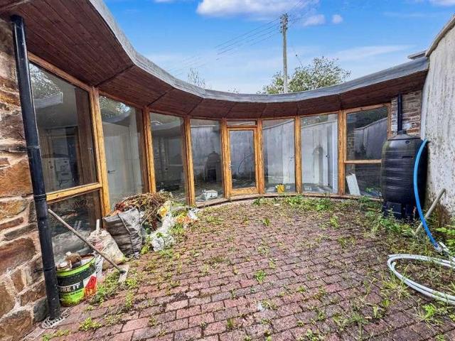 House for sale in Weir Quay, Devon