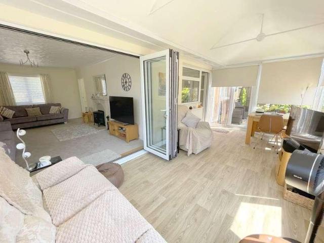 House for sale in Hare Green, Dale Hill