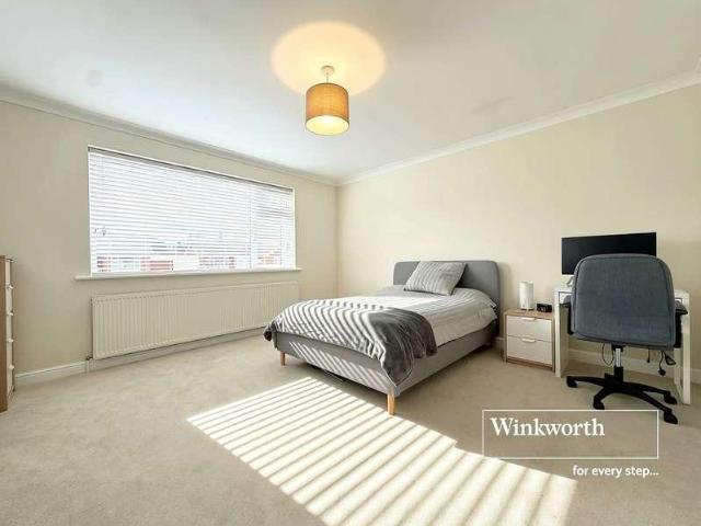 House for sale in Tricketts Cross, Ferndown