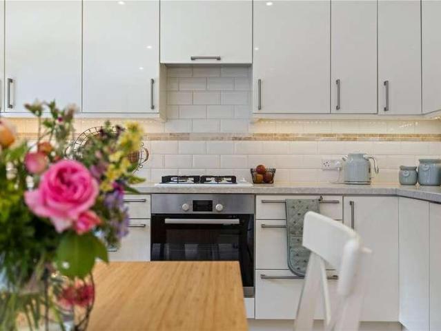 House for sale in Fole, Surrey