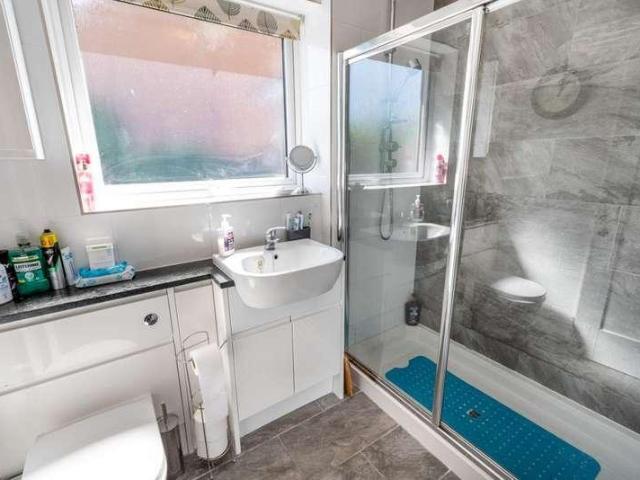House for sale in Newtown, Costhorpe