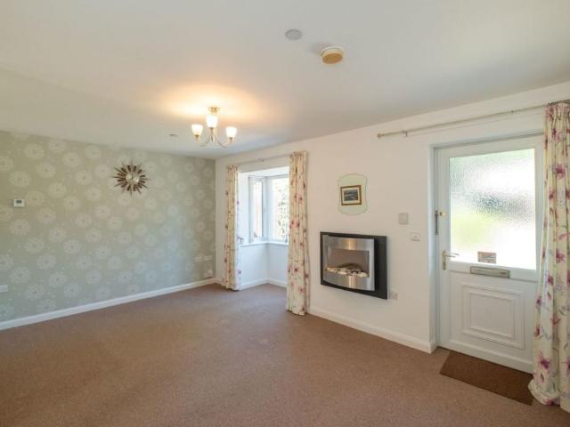 House for sale in Elmfield, Leicestershire